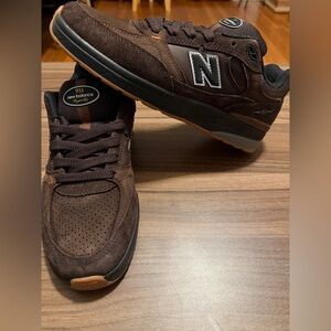New Balance Numeric 933 Brown/Black 
size 8 WIDE